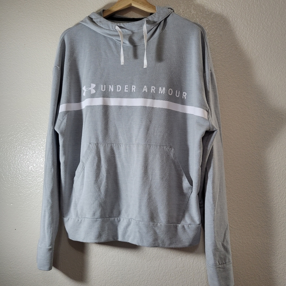 Under Armour Pullover Hoodie
